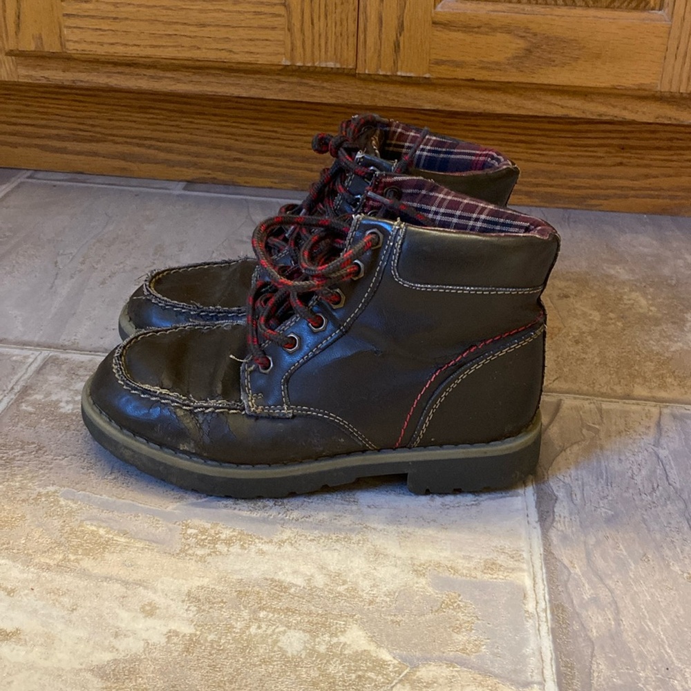 Boy leather boots